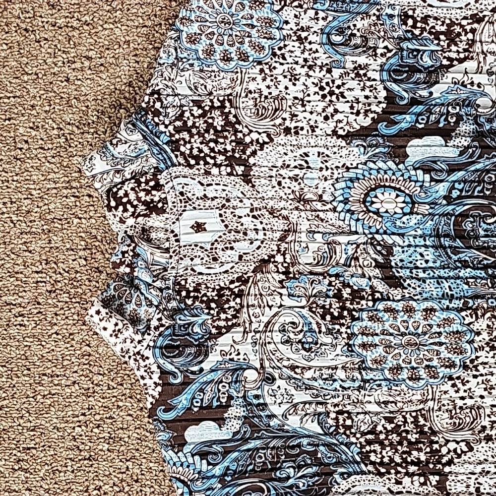 Top - Picture 8 of 13